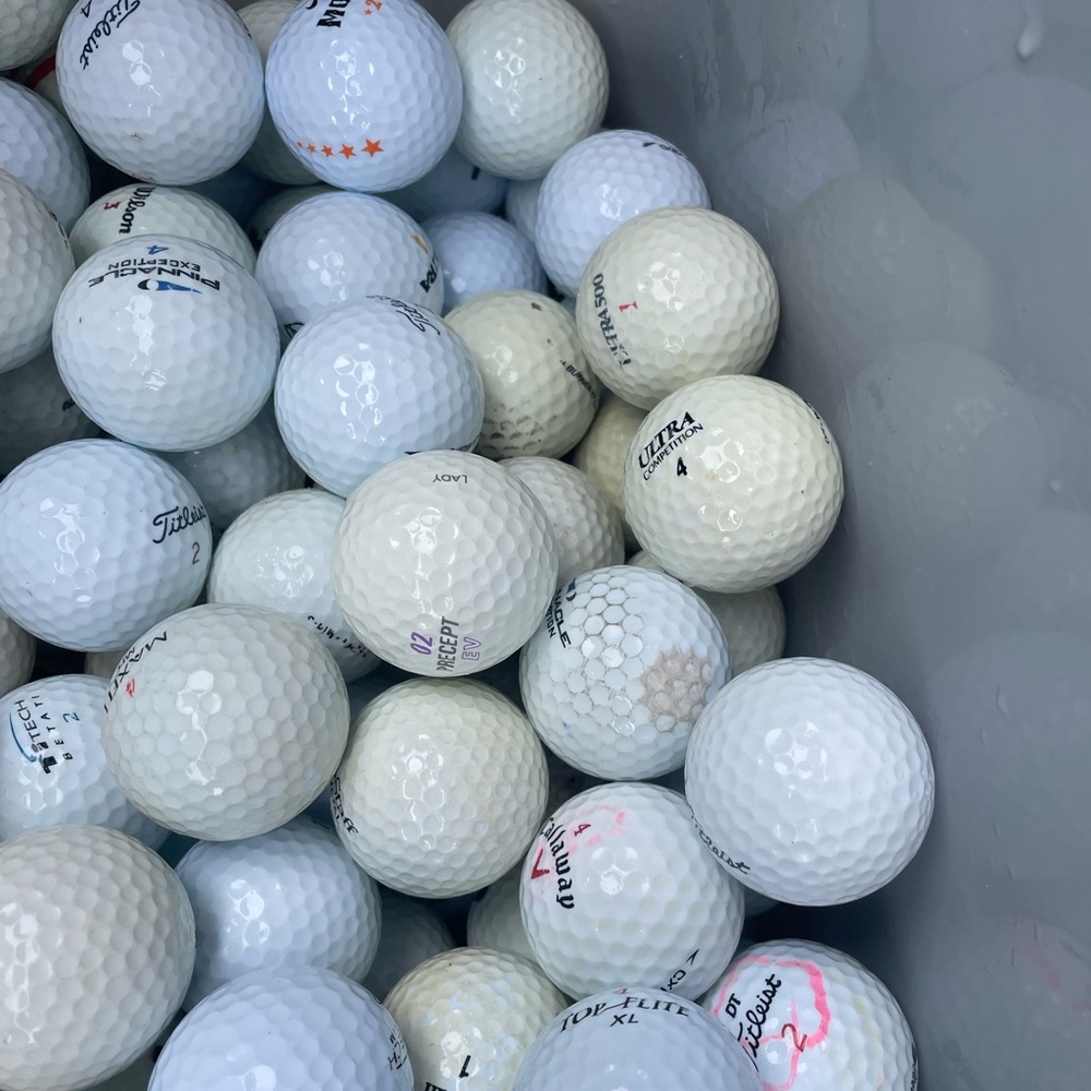 Golf Balls Mixed Brands 100 Pc - Picture 2 of 5